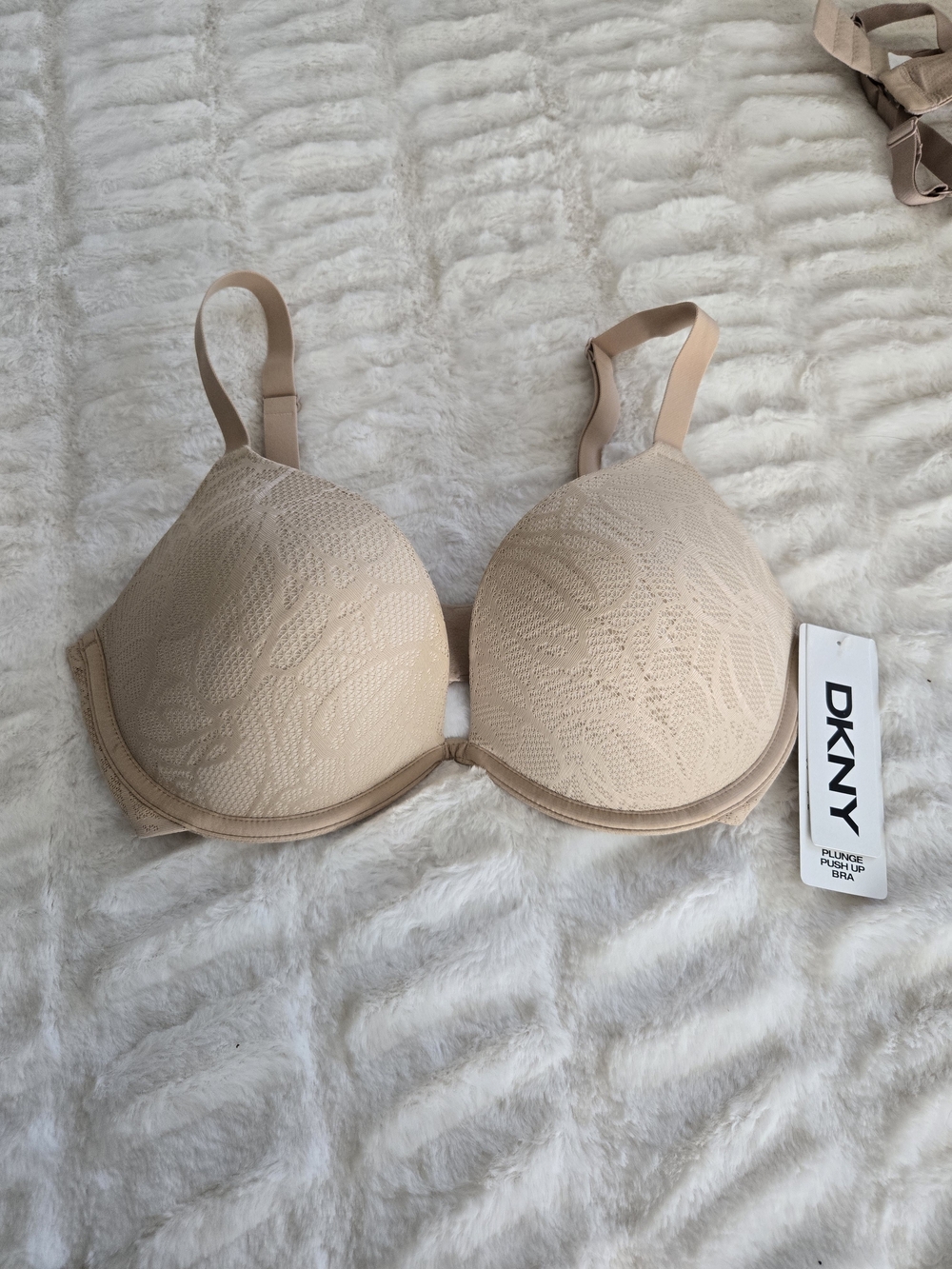 Dkny Beige Lace Plunge Push-Up Bra